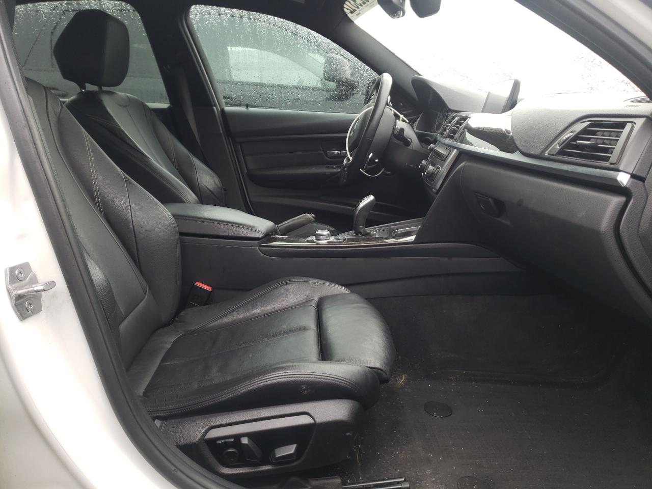 Photo 5 from auction – 2013 BMW 335 XI with VIN WBA3B9C59DF586197