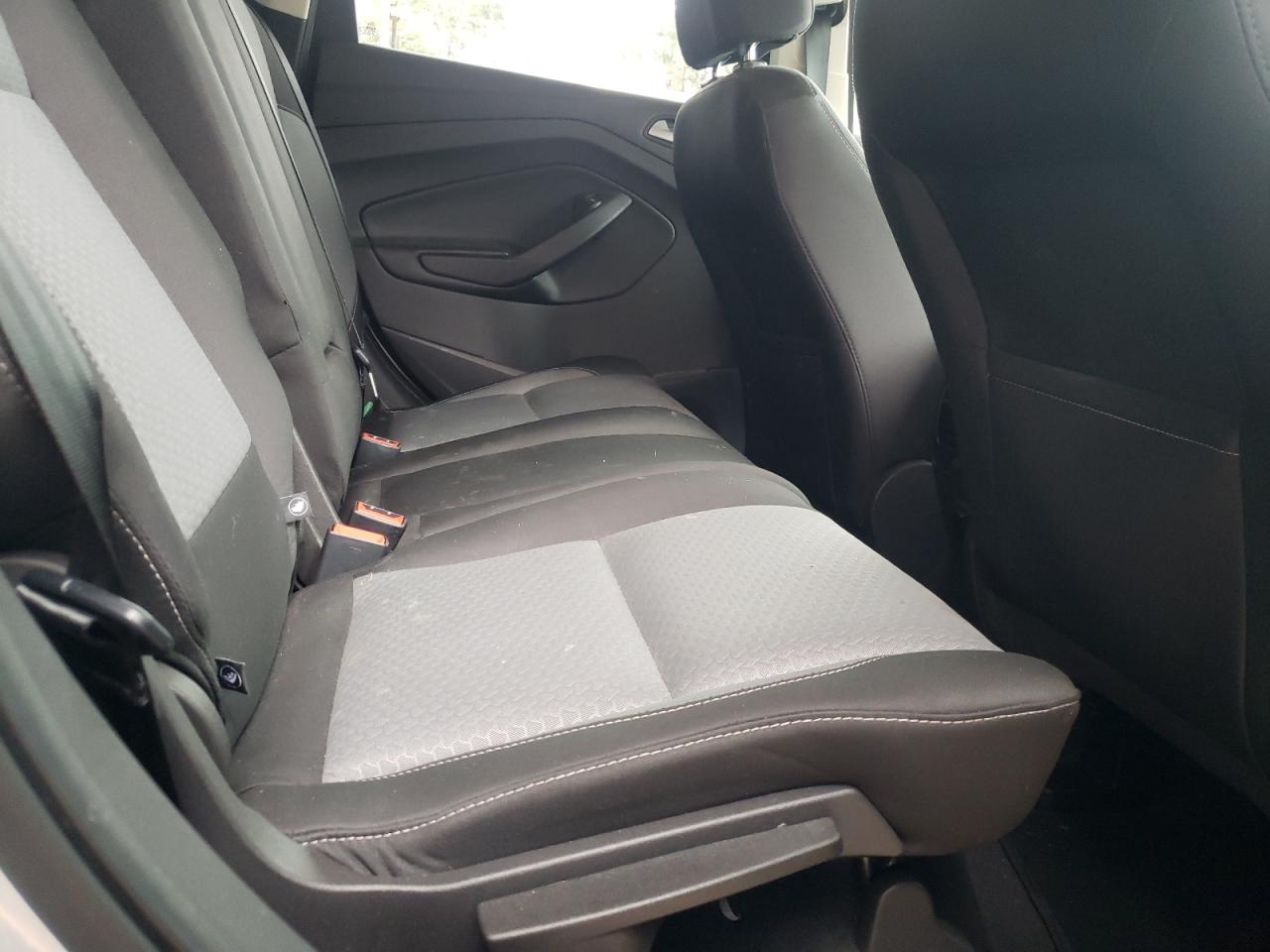 Photo 6 from auction – 2017 FORD ESCAPE SE with VIN 1FMCU0GD9HUC59502