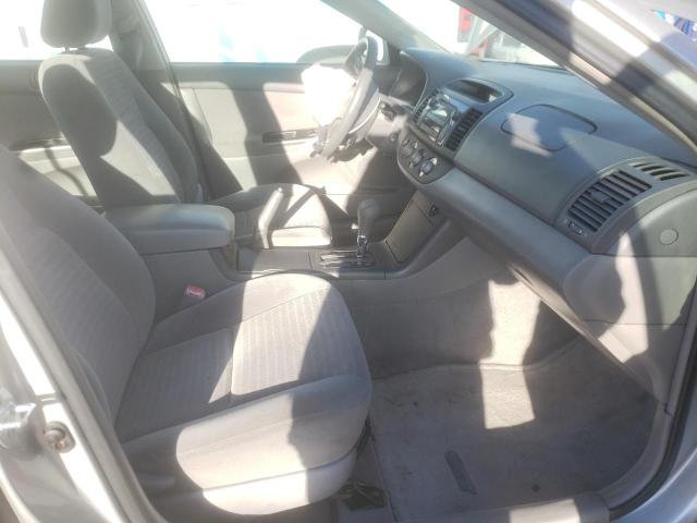 Photo 5 from auction – 2005 TOYOTA CAMRY LE with VIN 4T1BE32K25U506533