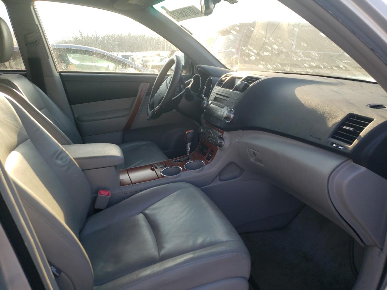 Photo 5 from auction – 2009 TOYOTA HIGHLANDER with VIN JTEES42A792132408