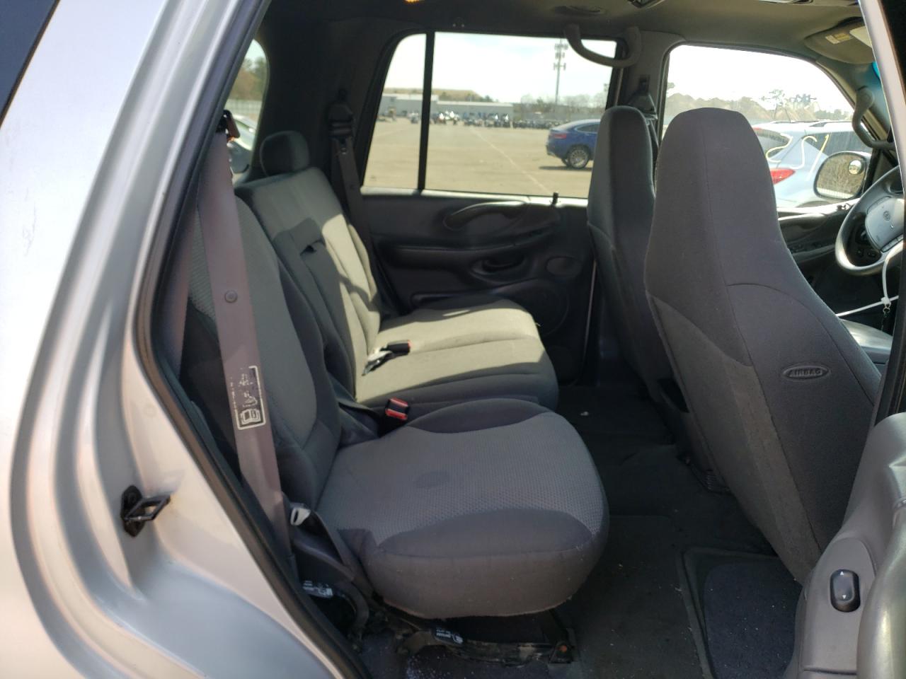 Photo 6 from auction – 2000 FORD EXPEDITION with VIN 1FMFU16L0YLC44775