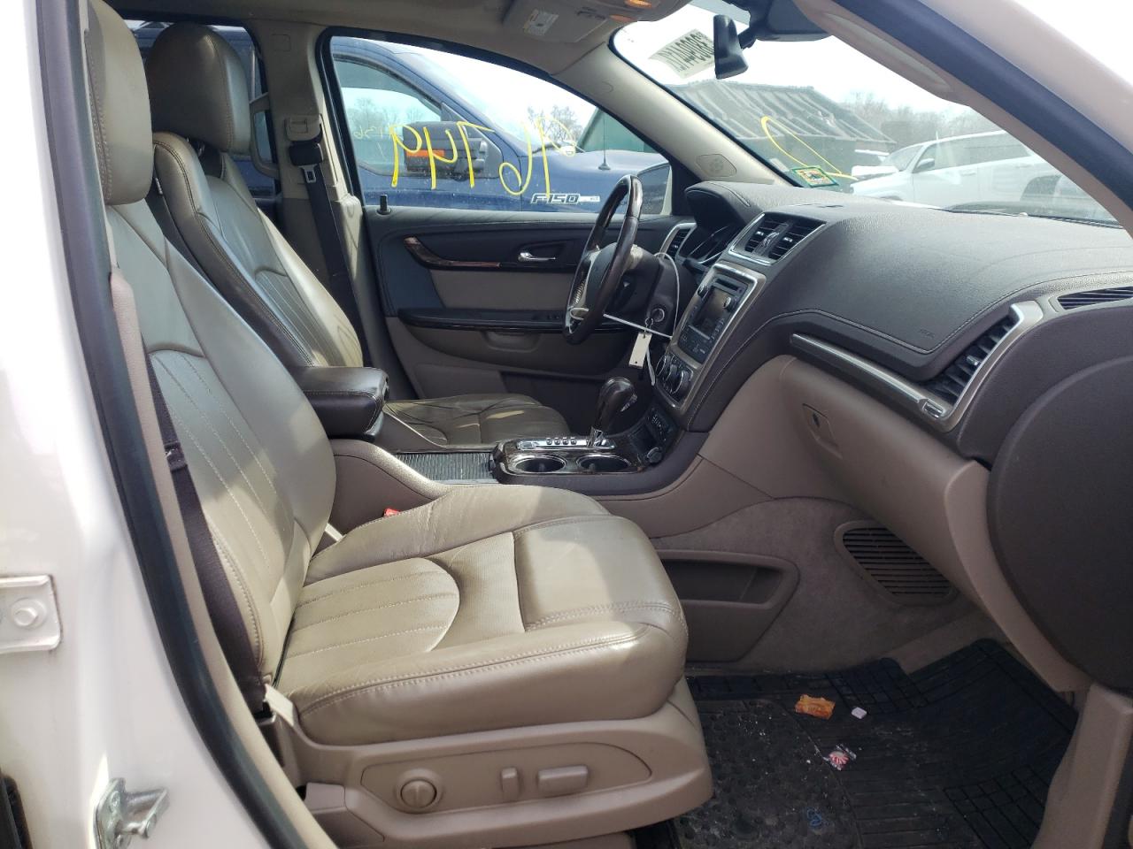 Photo 5 from auction – 2014 GMC ACADIA DEN with VIN 1GKKVTKD9EJ354679