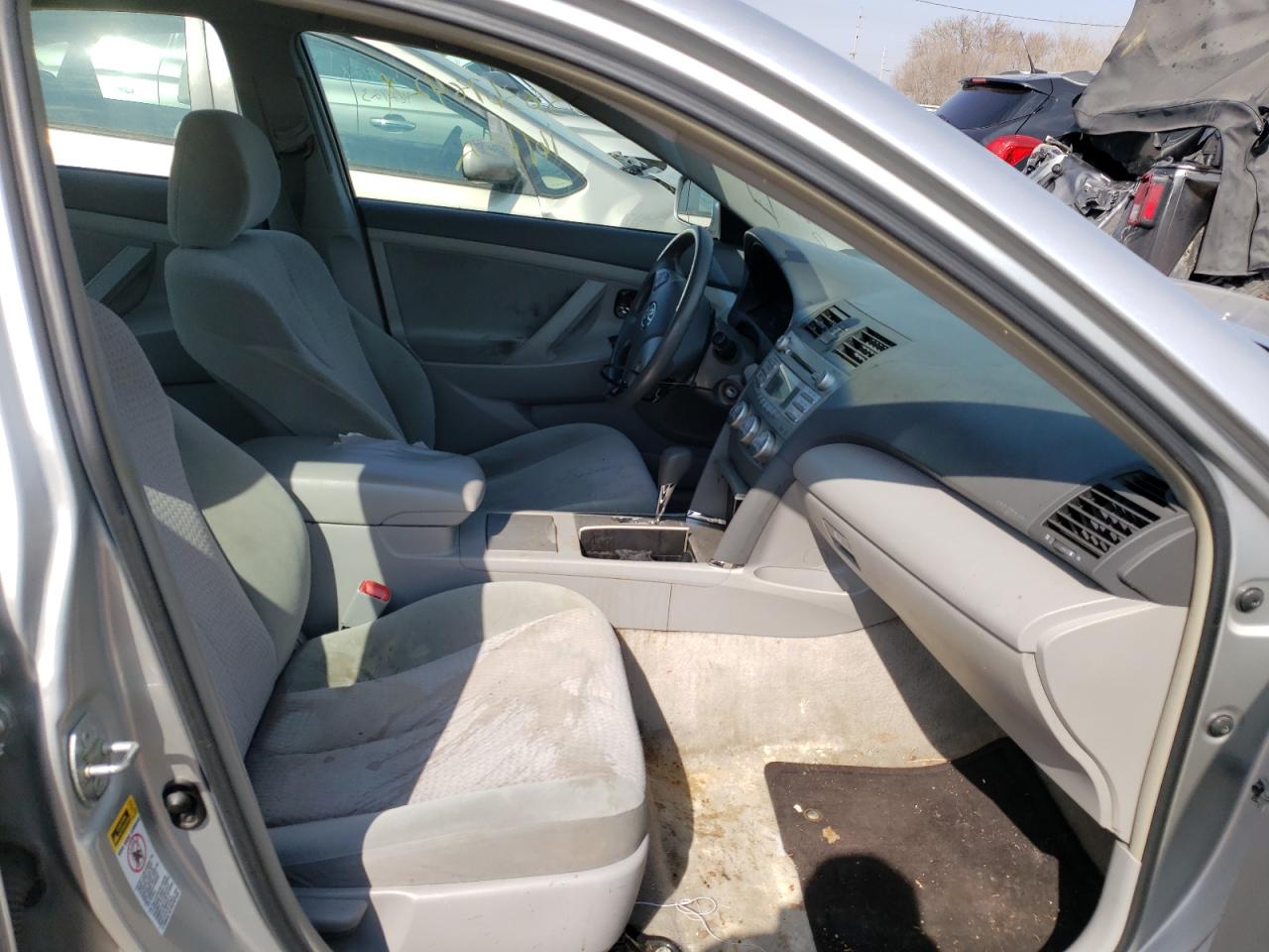 Photo 5 from auction – 2010 TOYOTA CAMRY BASE with VIN 4T1BF3EK5AU060266