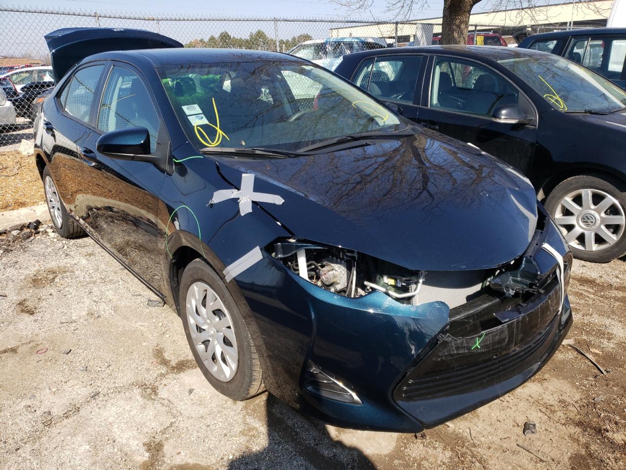 TOYOTA COROLLA L 2019 with VIN 2T1BURHE7KC187599 - Photo from auction