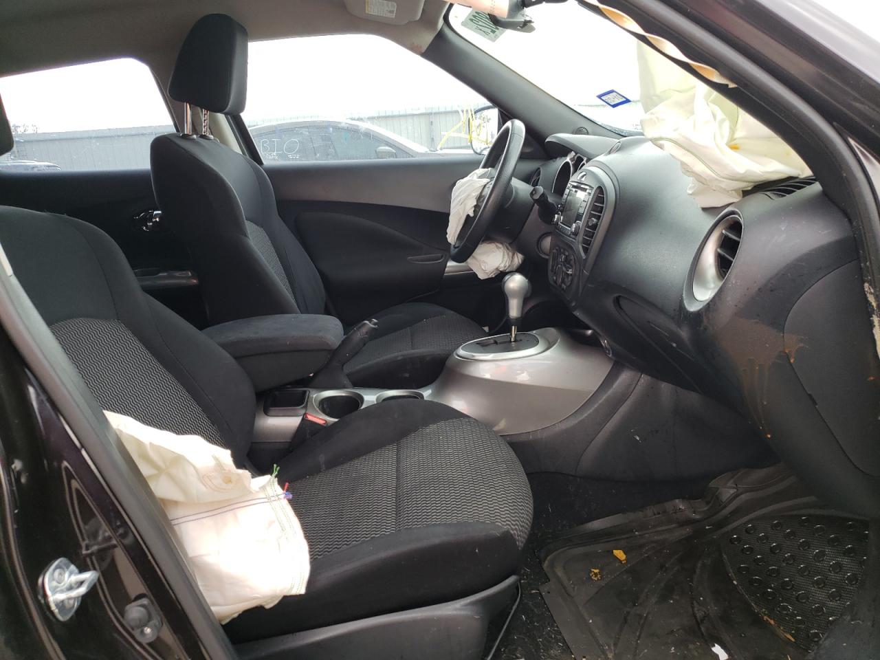 Photo 5 from auction – 2015 NISSAN JUKE S with VIN JN8AF5MV4FT551582