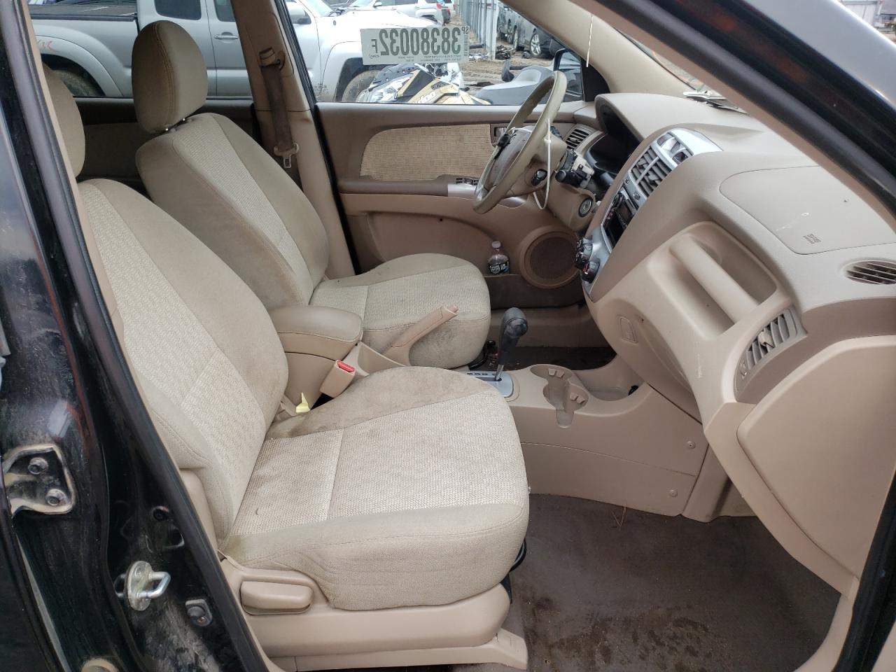 Photo 5 from auction – 2008 KIA SPORTAGE E with VIN KNDJE723687501631