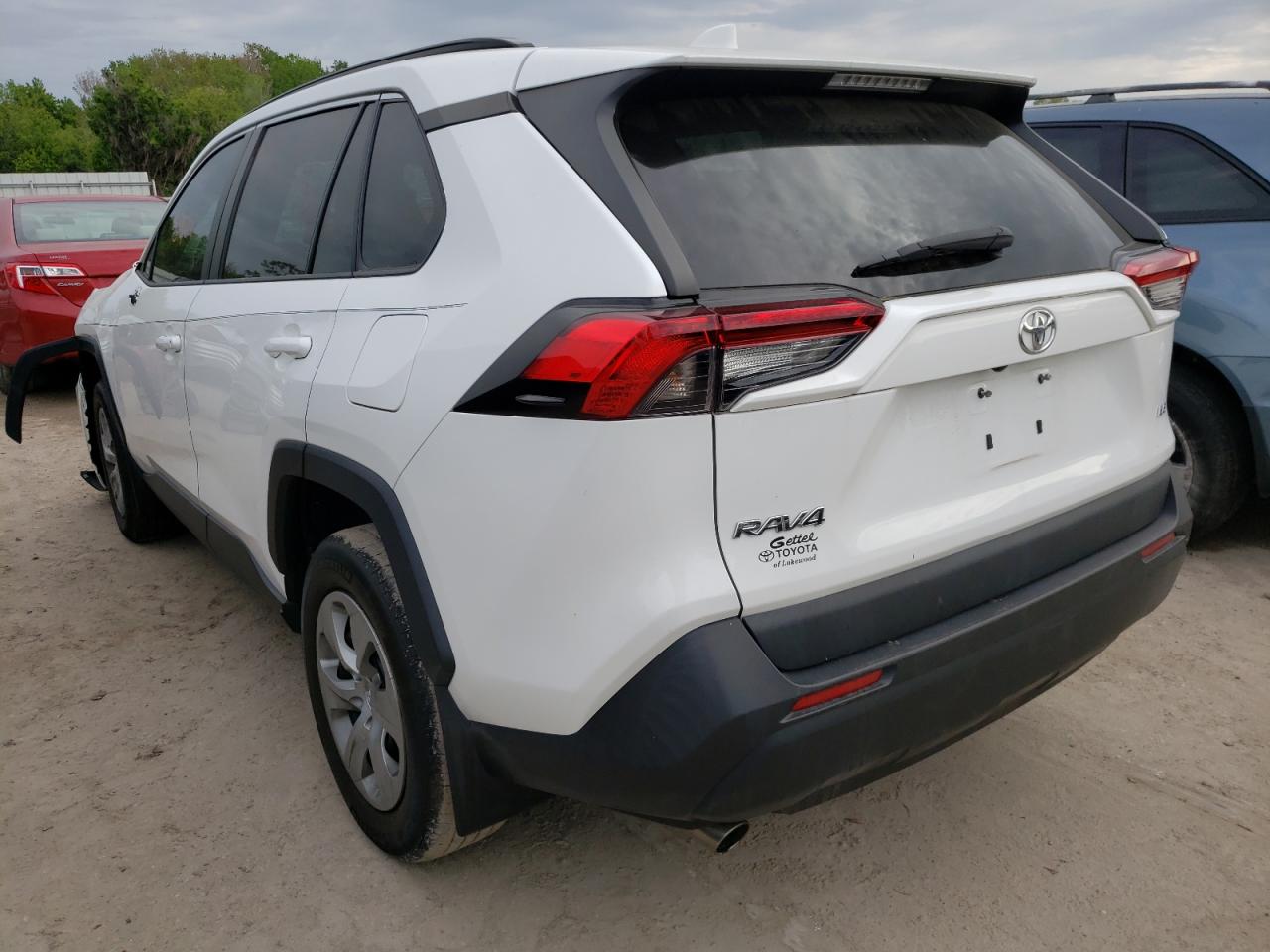 Photo 3 from auction – 2019 TOYOTA RAV4 LE with VIN 2T3H1RFV3KW050607