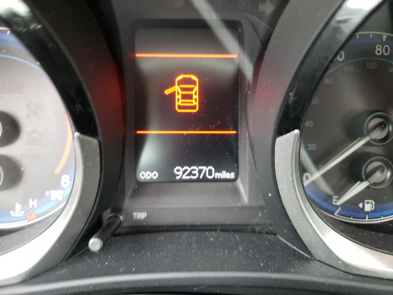 Photo 8 from auction – 2014 TOYOTA COROLLA S with VIN 5YFBURHE4EP044002
