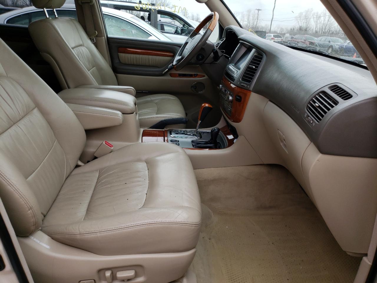 Photo 5 from auction – 2004 LEXUS LX 470 with VIN JTJHT00W343543018
