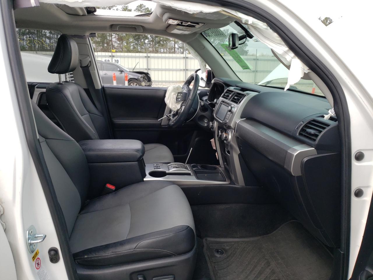 Photo 5 from auction – 2015 TOYOTA 4RUNNER SR with VIN JTEZU5JR8F5084646