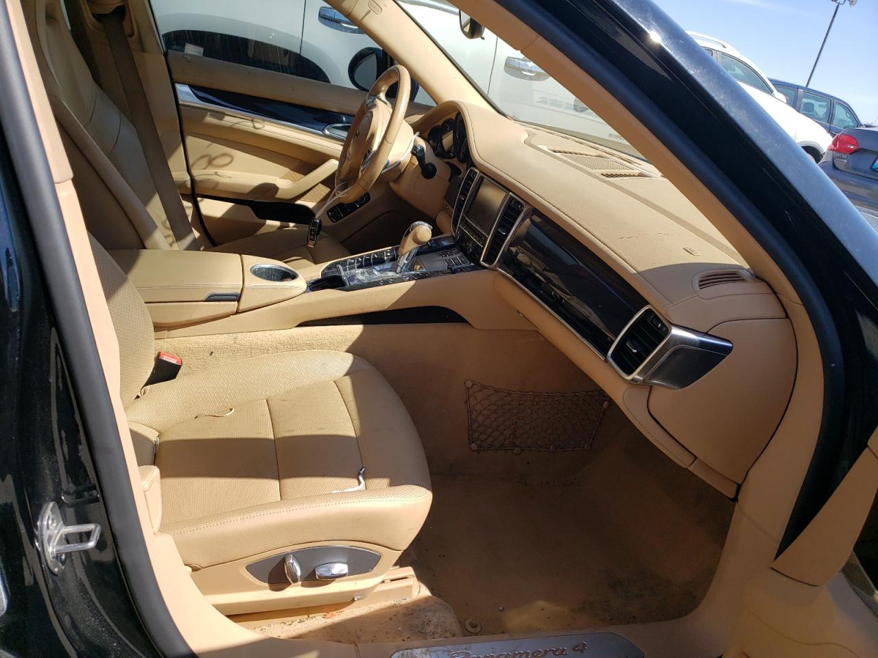 Photo 5 from auction – 2011 PORSCHE PANAMERA 2 with VIN WP0AA2A76BL010431