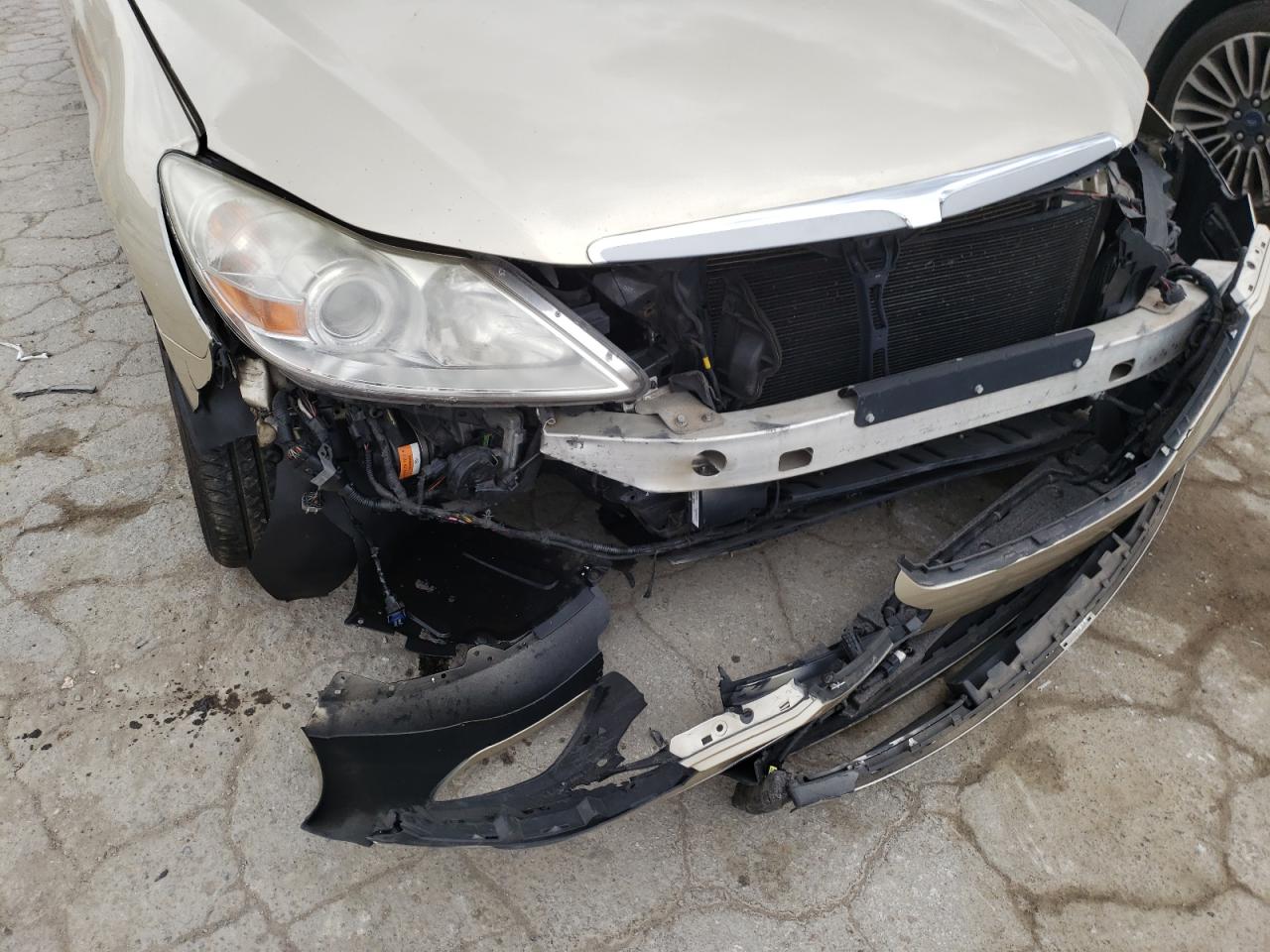Photo 9 from auction – 2012 HYUNDAI GENESIS 4. with VIN KMHGC4DF2CU163964