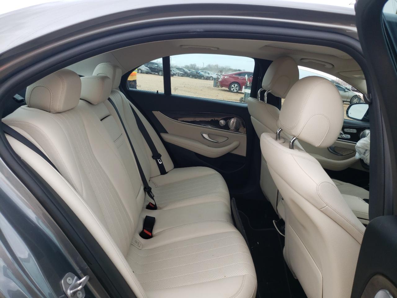 Photo 6 from auction – 2017 MERCEDES-BENZ E 300 with VIN WDDZF4JB5HA092750