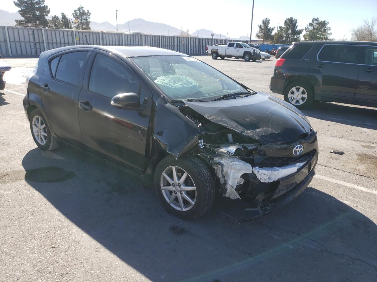 Photo 1 from auction – 2012 TOYOTA PRIUS C with VIN JTDKDTB35C1007756