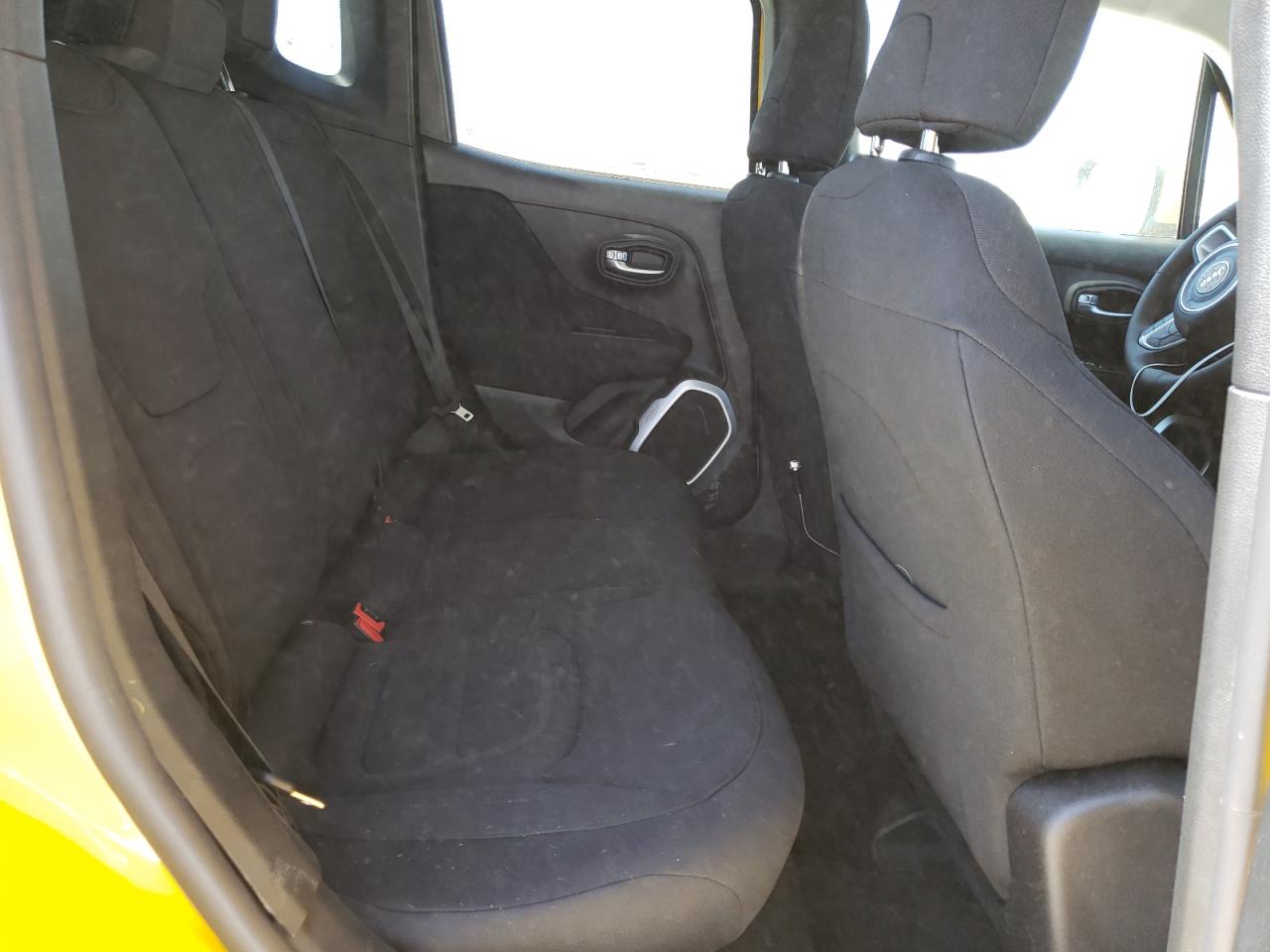 Photo 6 from auction – 2018 JEEP RENEGADE L with VIN ZACCJABB0JPH38049