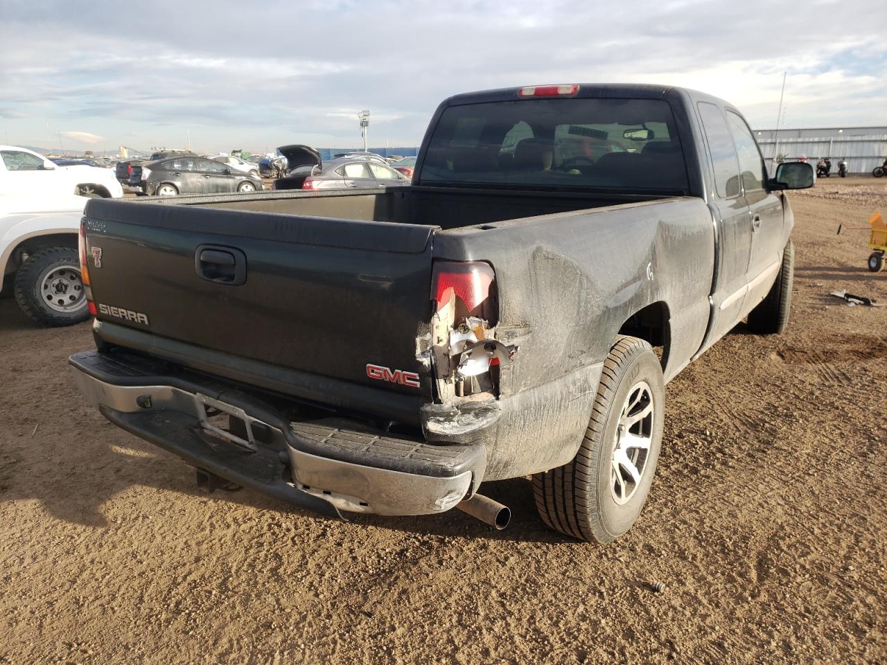 Photo 4 from auction – 2006 GMC NEW SIERRA with VIN 1GTEC19V96Z299512