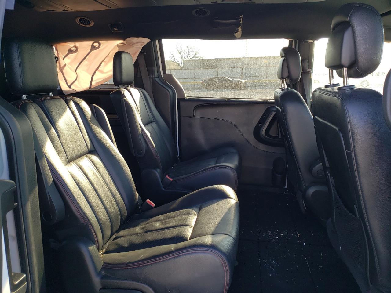 Photo 6 from auction – 2017 DODGE GRAND CARA with VIN 2C4RDGEG0HR596660