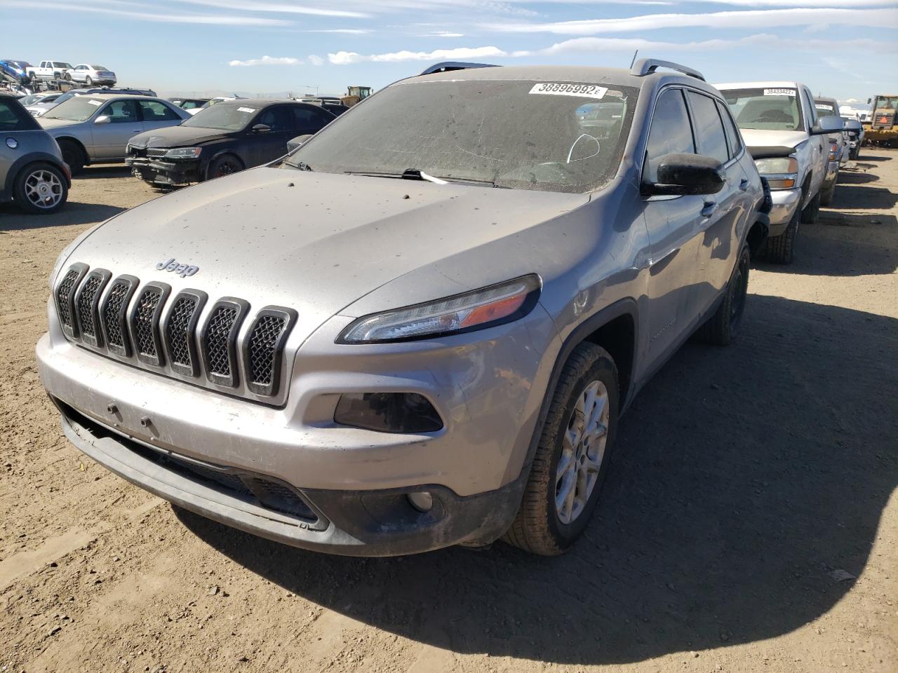 Photo 2 from auction – 2015 JEEP CHEROKEE L with VIN 1C4PJLCB1FW741659