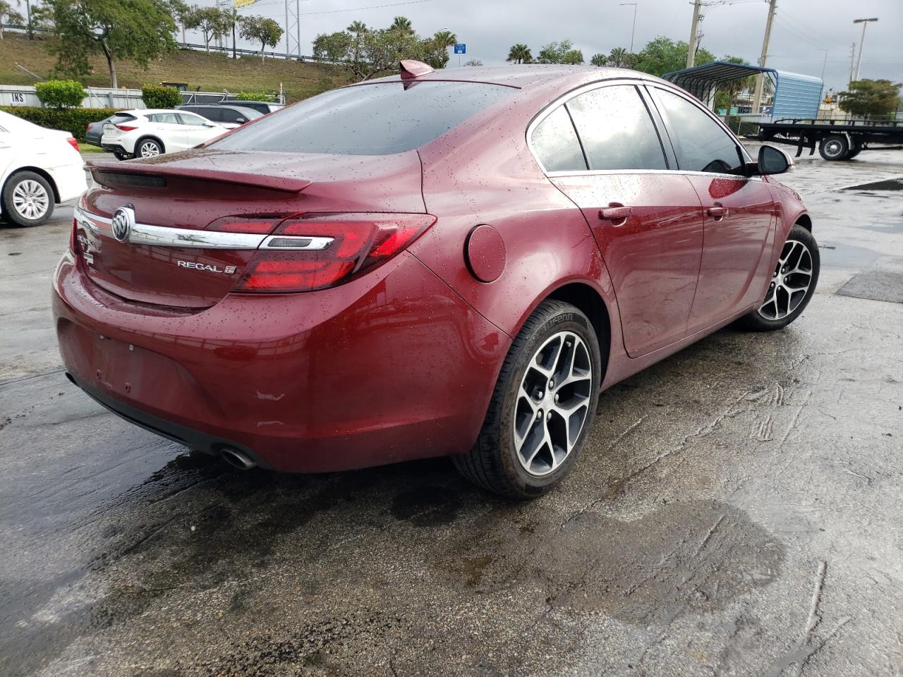 Photo 4 from auction – 2017 BUICK REGAL SPOR with VIN 2G4GL5EX3H9113110