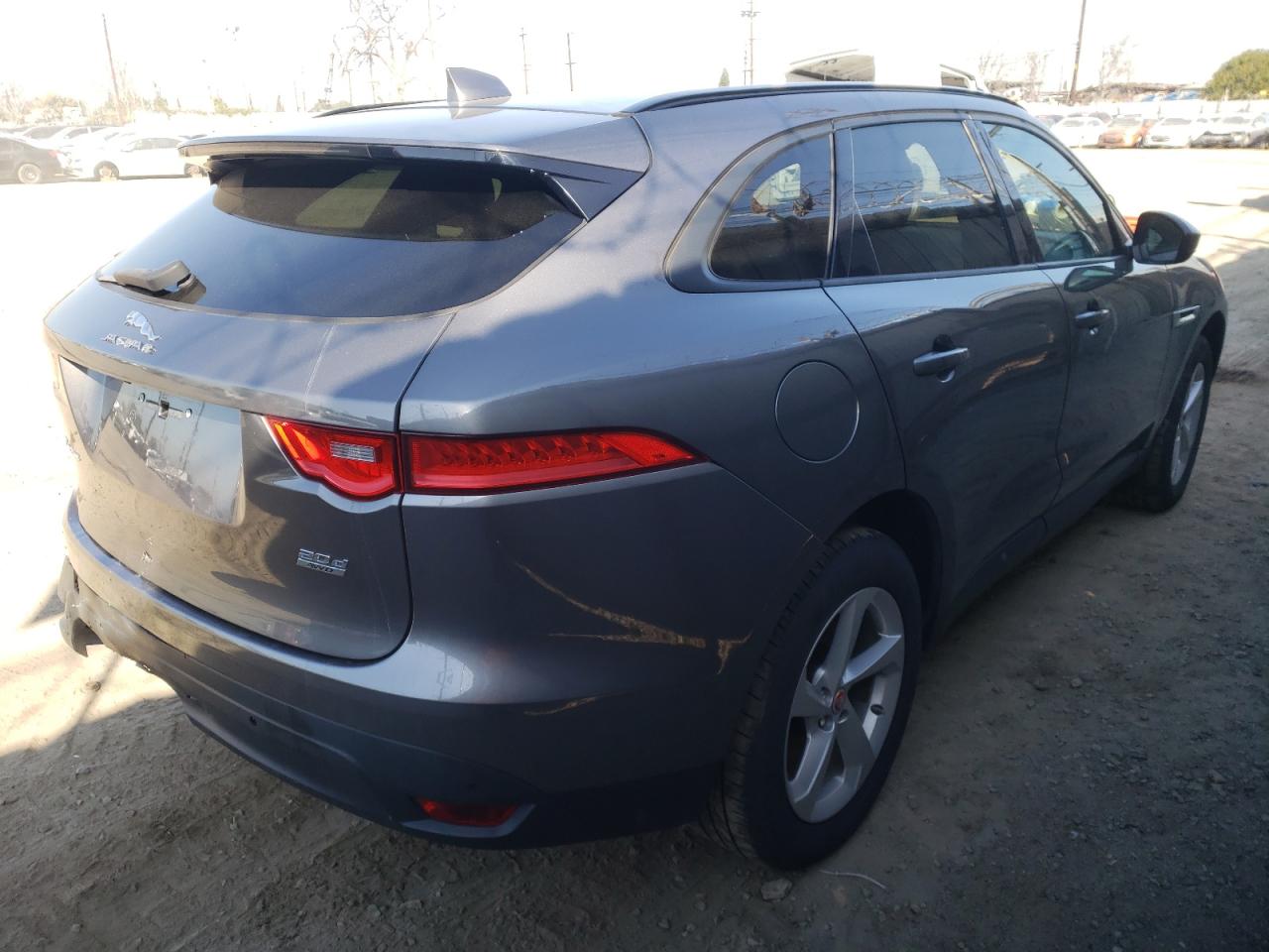 صورة رقم 4 من المزاد - 2017 JAGUAR F-PACE PRE مع VIN SADCJ2BN2HA095976