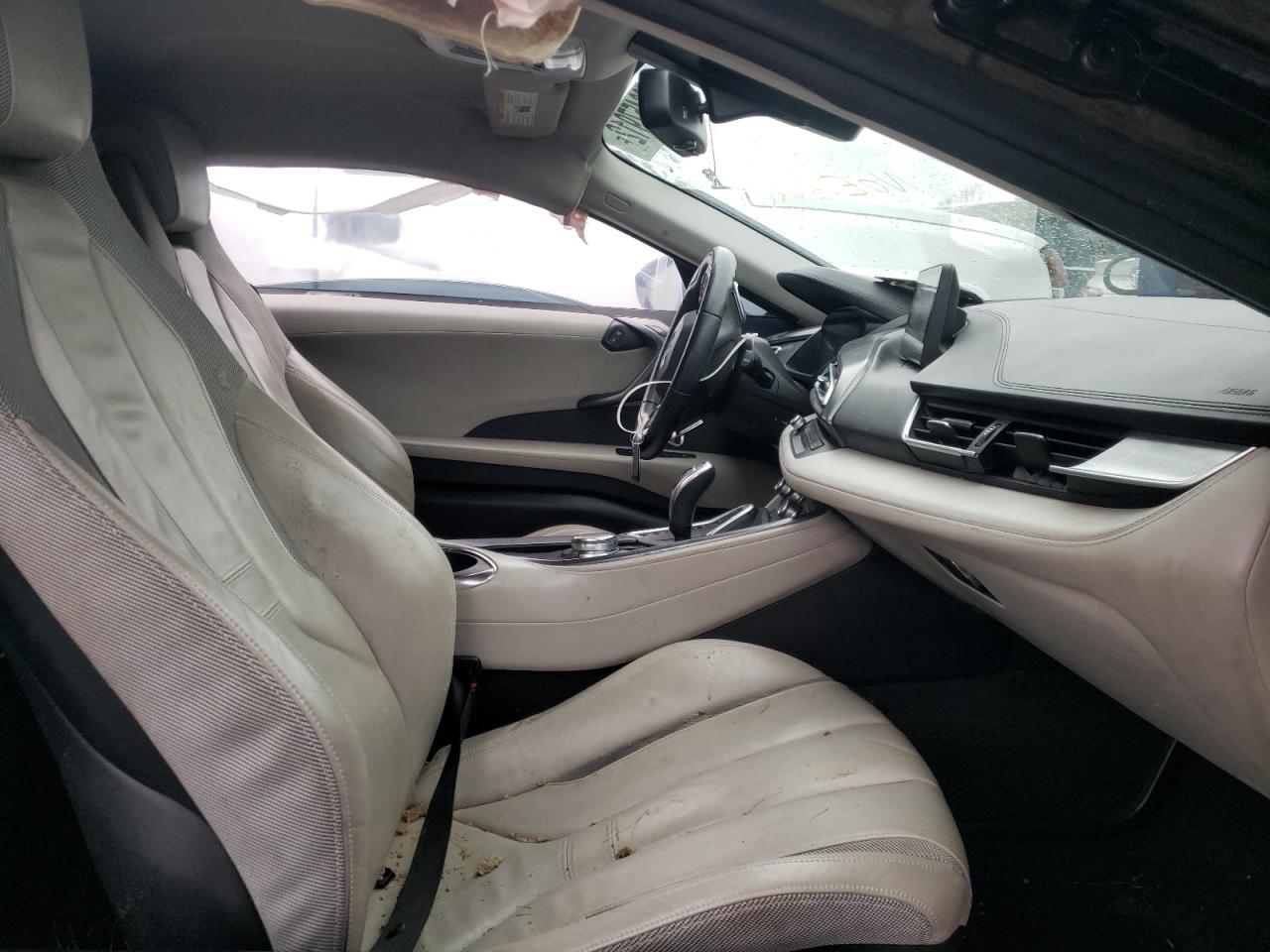 Photo 5 from auction – 2016 BMW I8 with VIN WBY2Z2C52GV675846