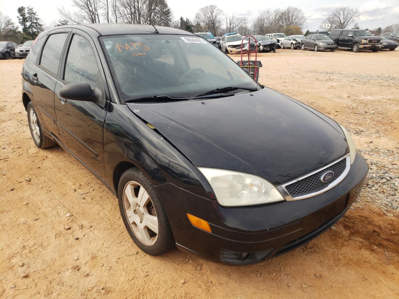 FORD FOCUS ZX5 2006 with VIN 1FAHP37N16W244026 - Photo from auction