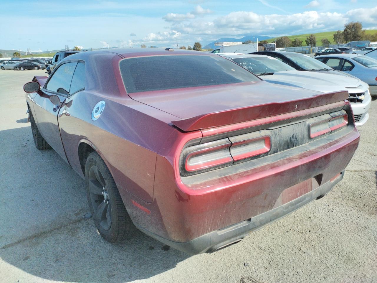 Photo 3 from auction – 2018 DODGE CHALLENGER with VIN 2C3CDZAG0JH241799