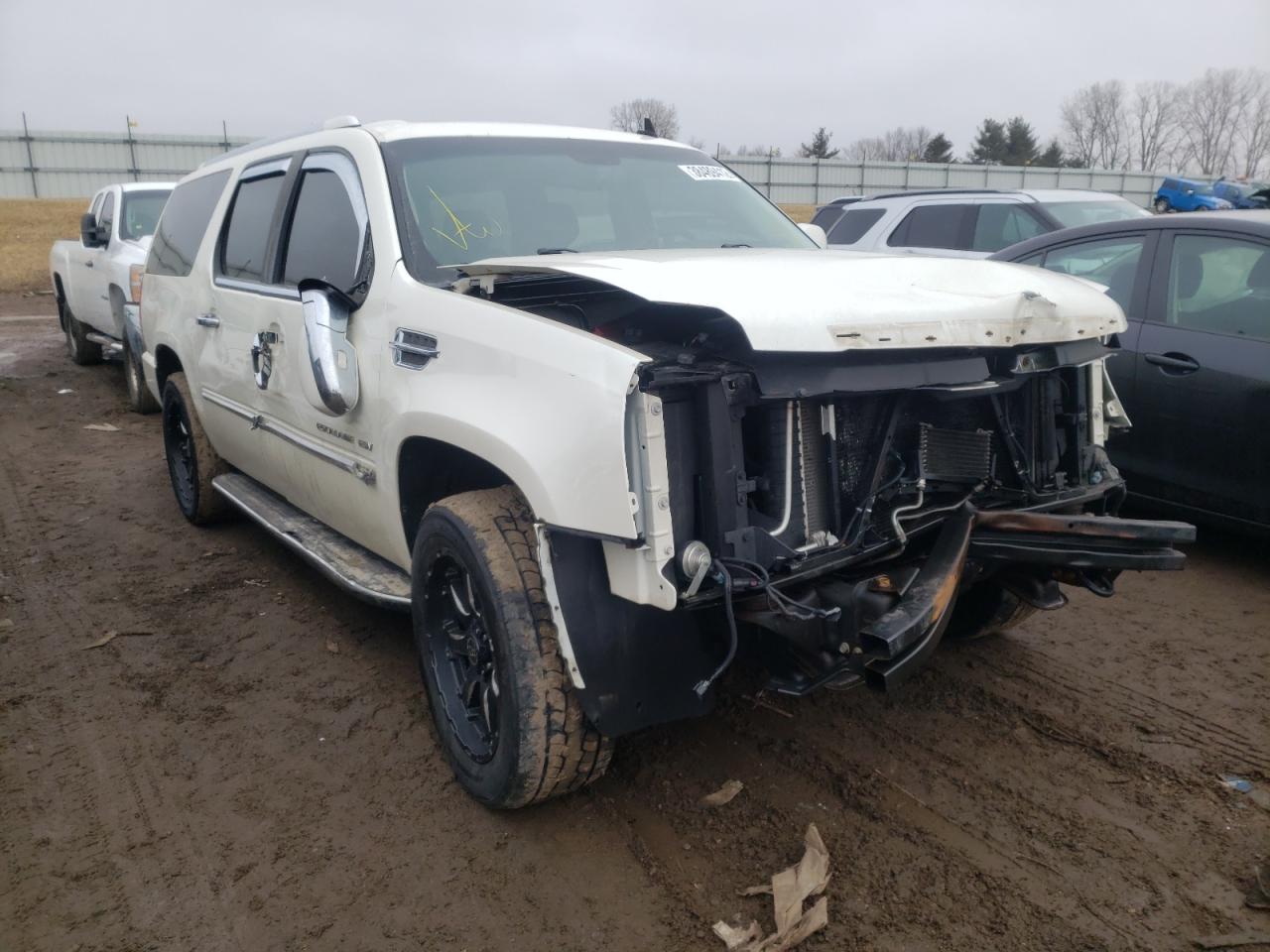 CADILLAC ESCALADE E 2011 with VIN 1GYS4HEF0BR285381 - Photo from auction