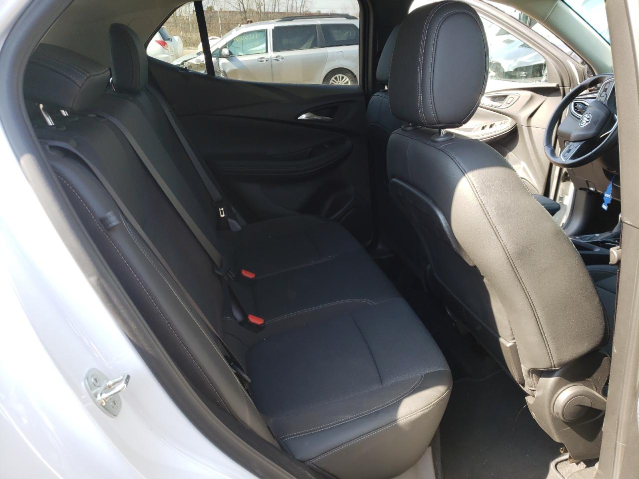 Photo 6 from auction – 2020 BUICK ENCORE GX with VIN KL4MMBS25LB123120