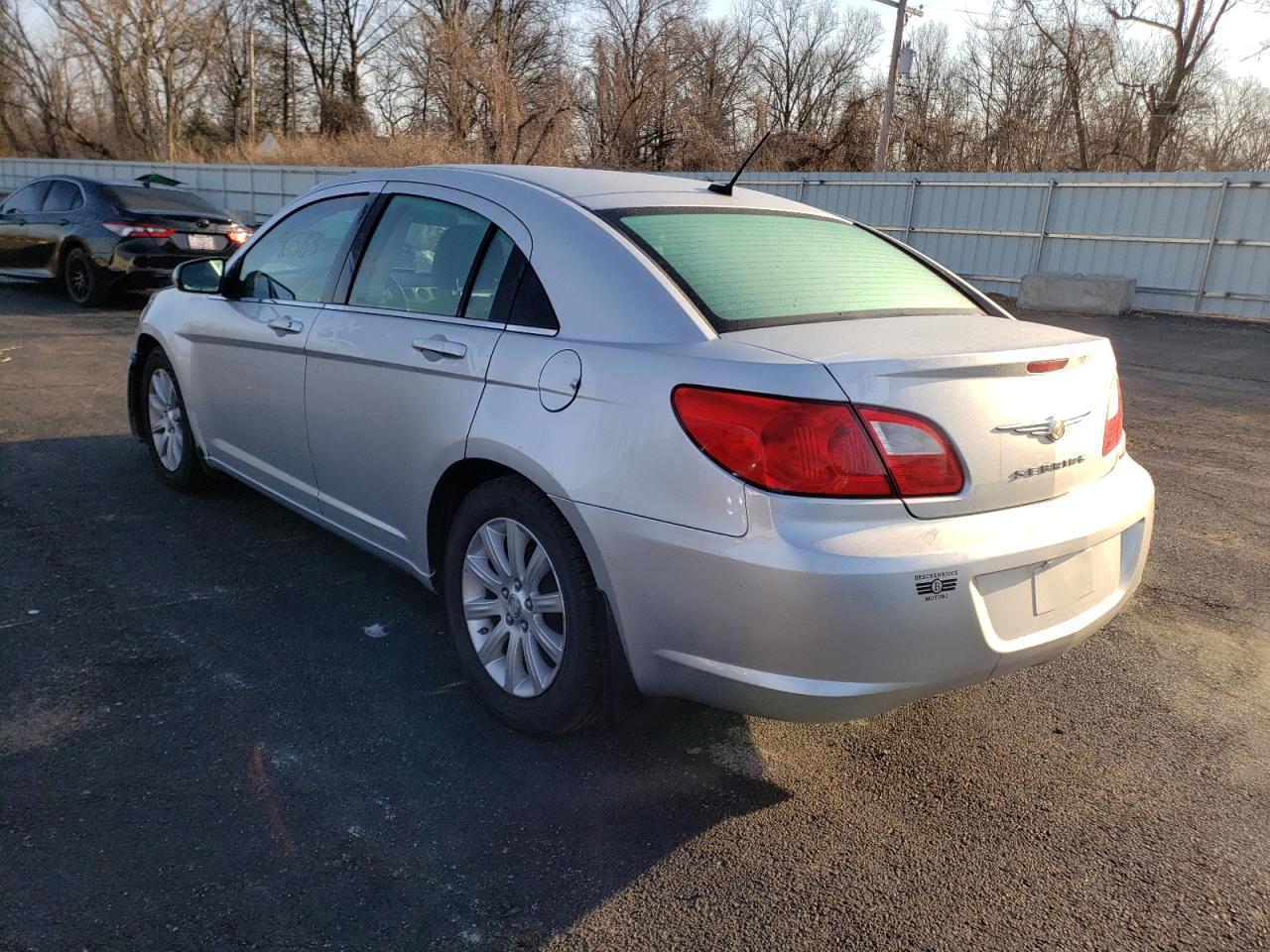 Photo 3 from auction – 2010 CHRYSLER SEBRING LI with VIN 1C3CC5FB5AN232886