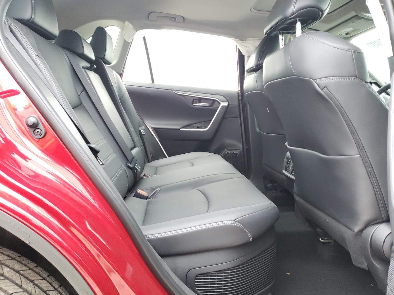 Photo 6 from auction – 2021 TOYOTA RAV4 LIMIT with VIN 4T3D6RFV3MU055325
