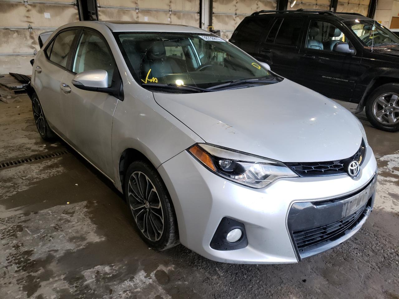 TOYOTA COROLLA L 2015 with VIN 2T1BURHE2FC395394 - Photo from auction
