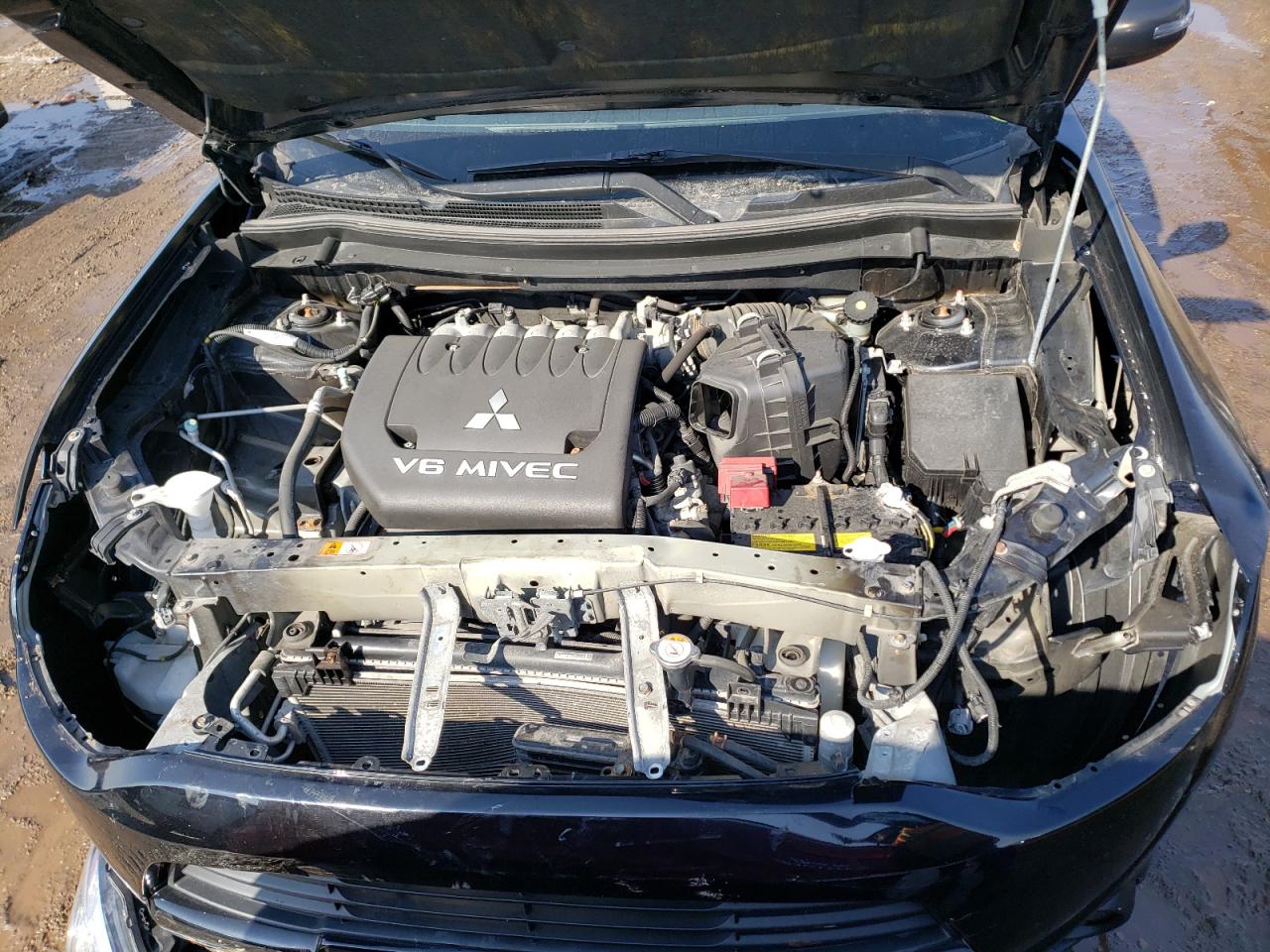 Photo 7 from auction – 2014 MITSUBISHI OUTLANDER with VIN JA4JZ4AX8EZ014027