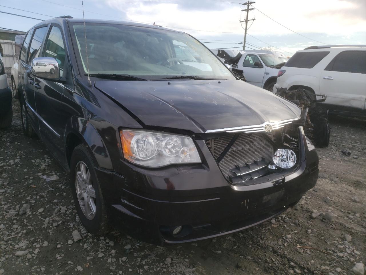 CHRYSLER TOWN & COU 2010 with VIN 2A4RR5DX8AR360300 - Photo from auction