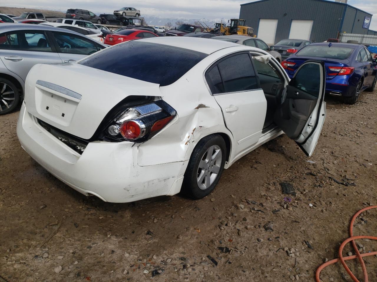 Photo 4 from auction – 2007 NISSAN ALTIMA 2.5 with VIN 1N4AL21E87N476677