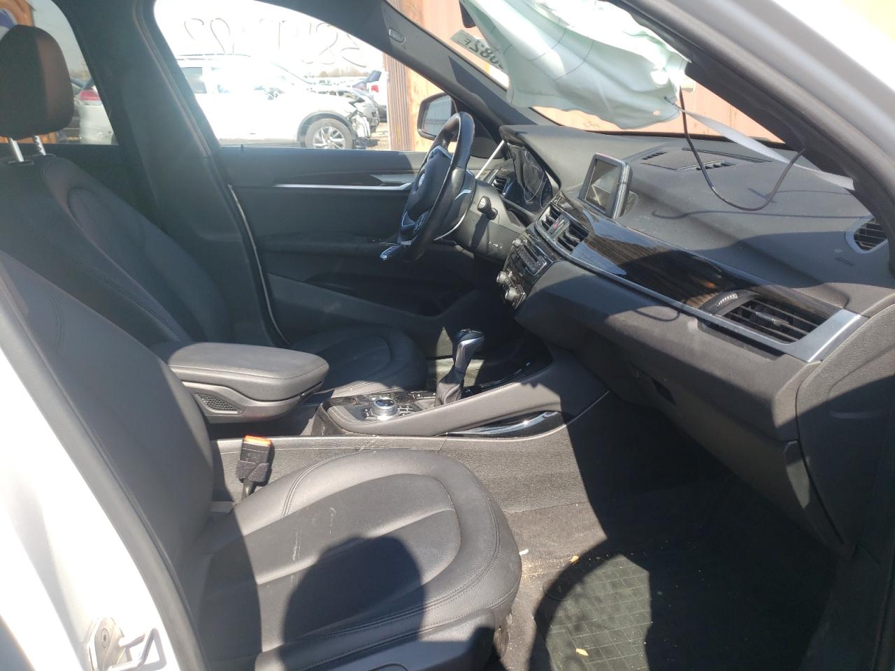 Photo 5 from auction – 2016 BMW X1 XDRIVE2 with VIN WBXHT3C30G5E54219