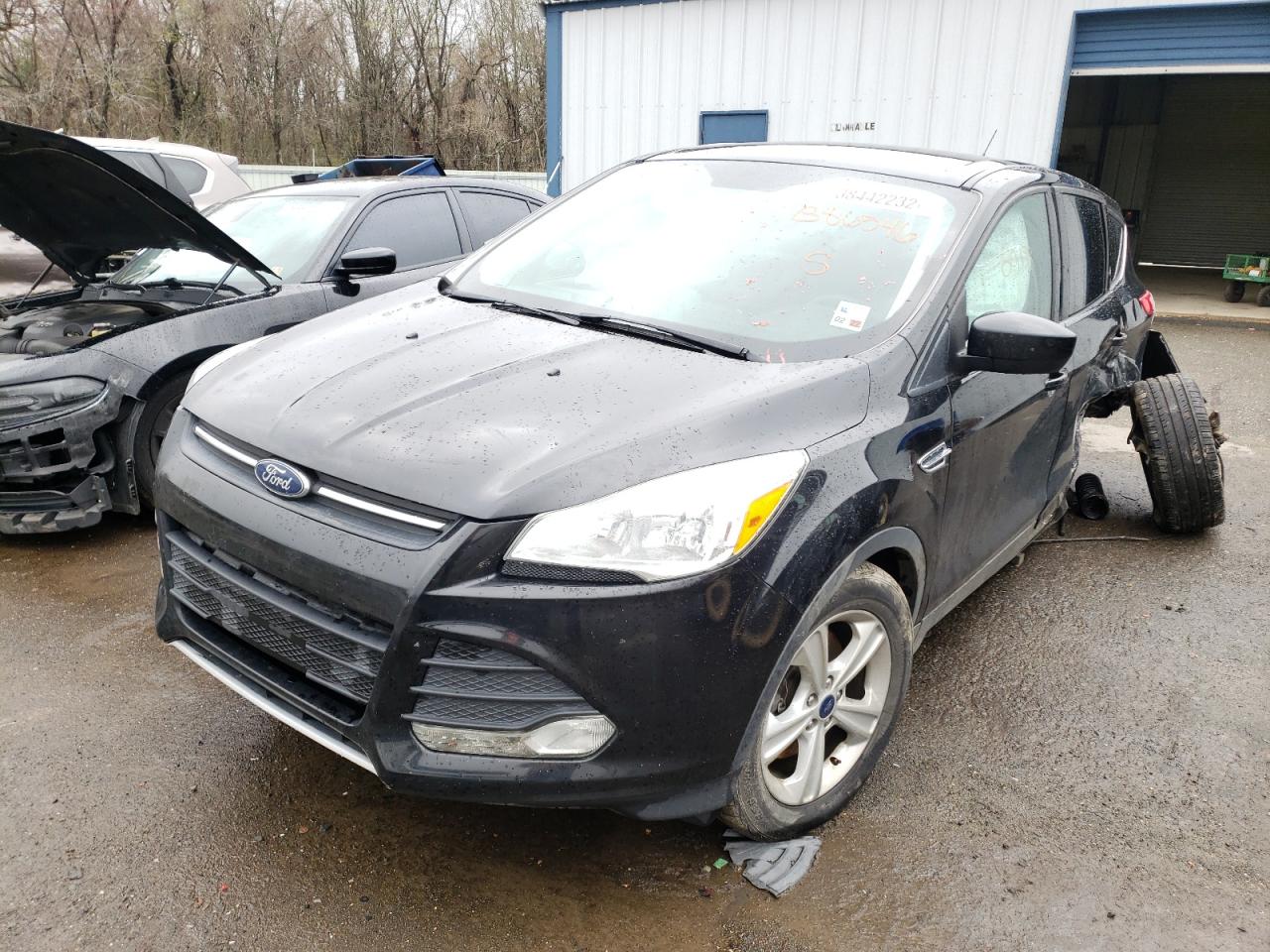 Photo 2 from auction – 2015 FORD ESCAPE SE with VIN 1FMCU9GX9FUB86546