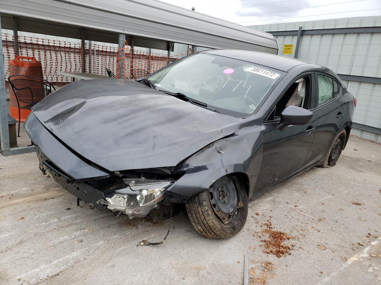 Photo 2 from auction – 2015 MAZDA 3 SPORT with VIN 3MZBM1U70FM226830