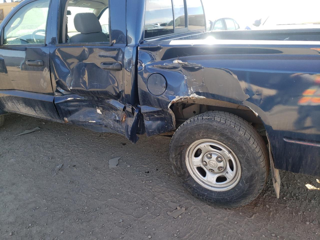 Photo 9 from auction – 2007 DODGE DAKOTA QUA with VIN 1D7HW28K97S152804