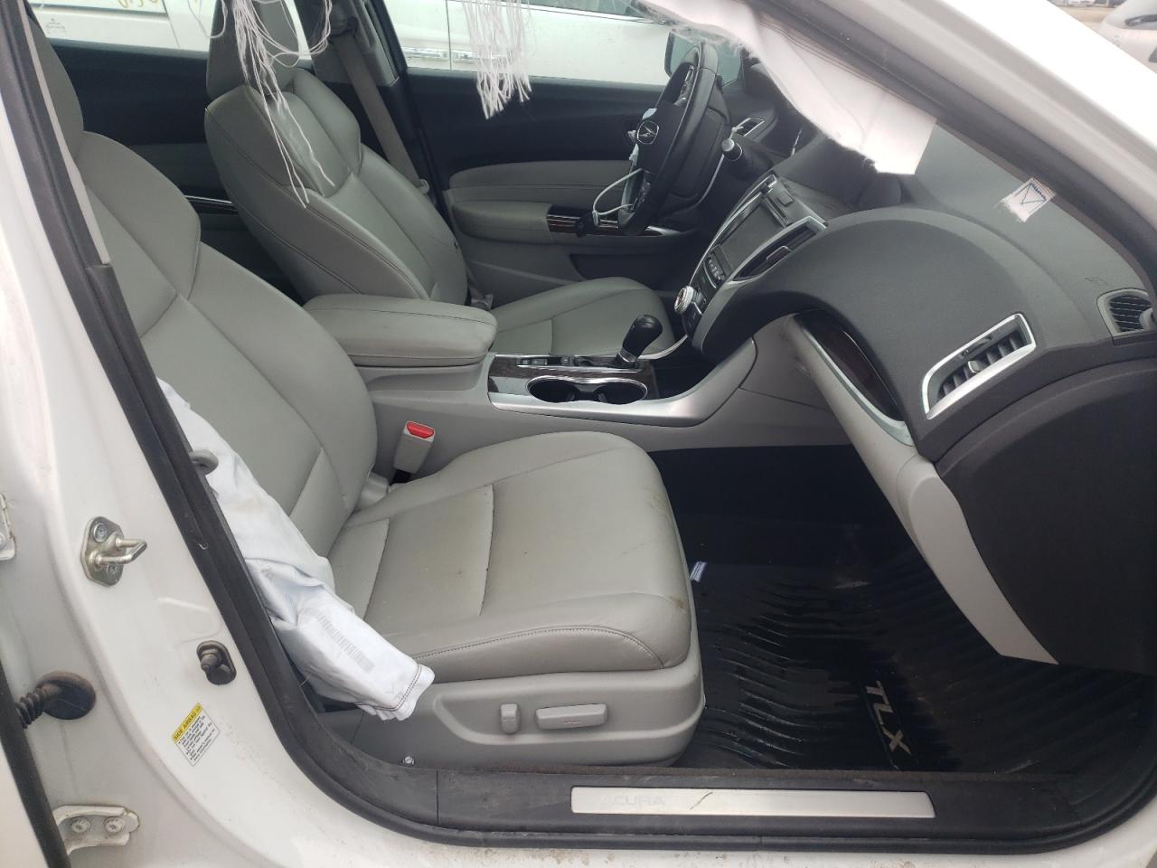 Photo 5 from auction – 2015 ACURA TLX with VIN 19UUB1F34FA005595