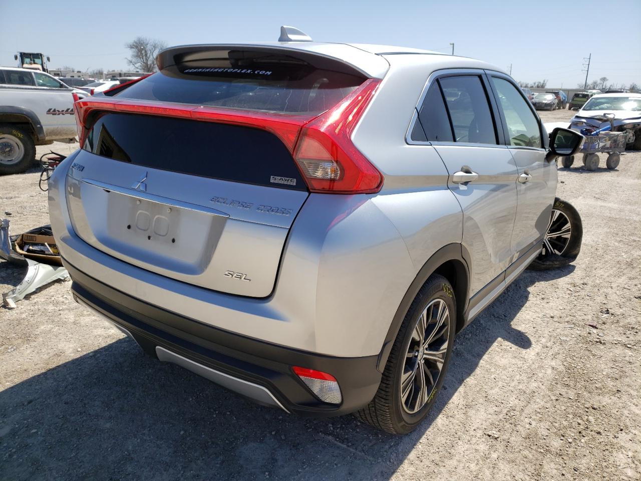 Photo 4 from auction – 2019 MITSUBISHI ECLIPSE CR with VIN JA4AT5AA6KZ022142