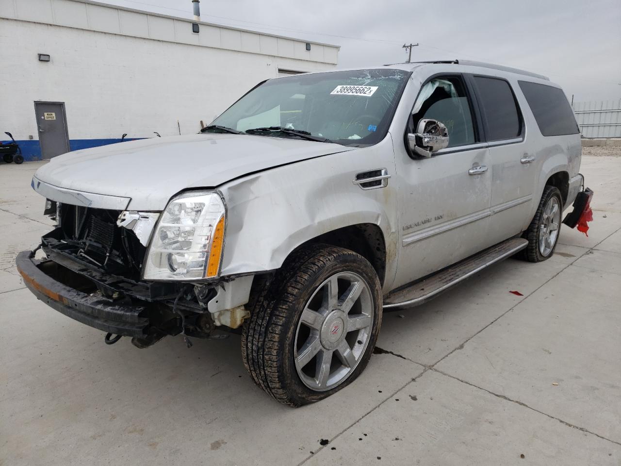 Photo 2 from auction – 2010 CADILLAC ESCALADE E with VIN 1GYUKHEFXAR219465
