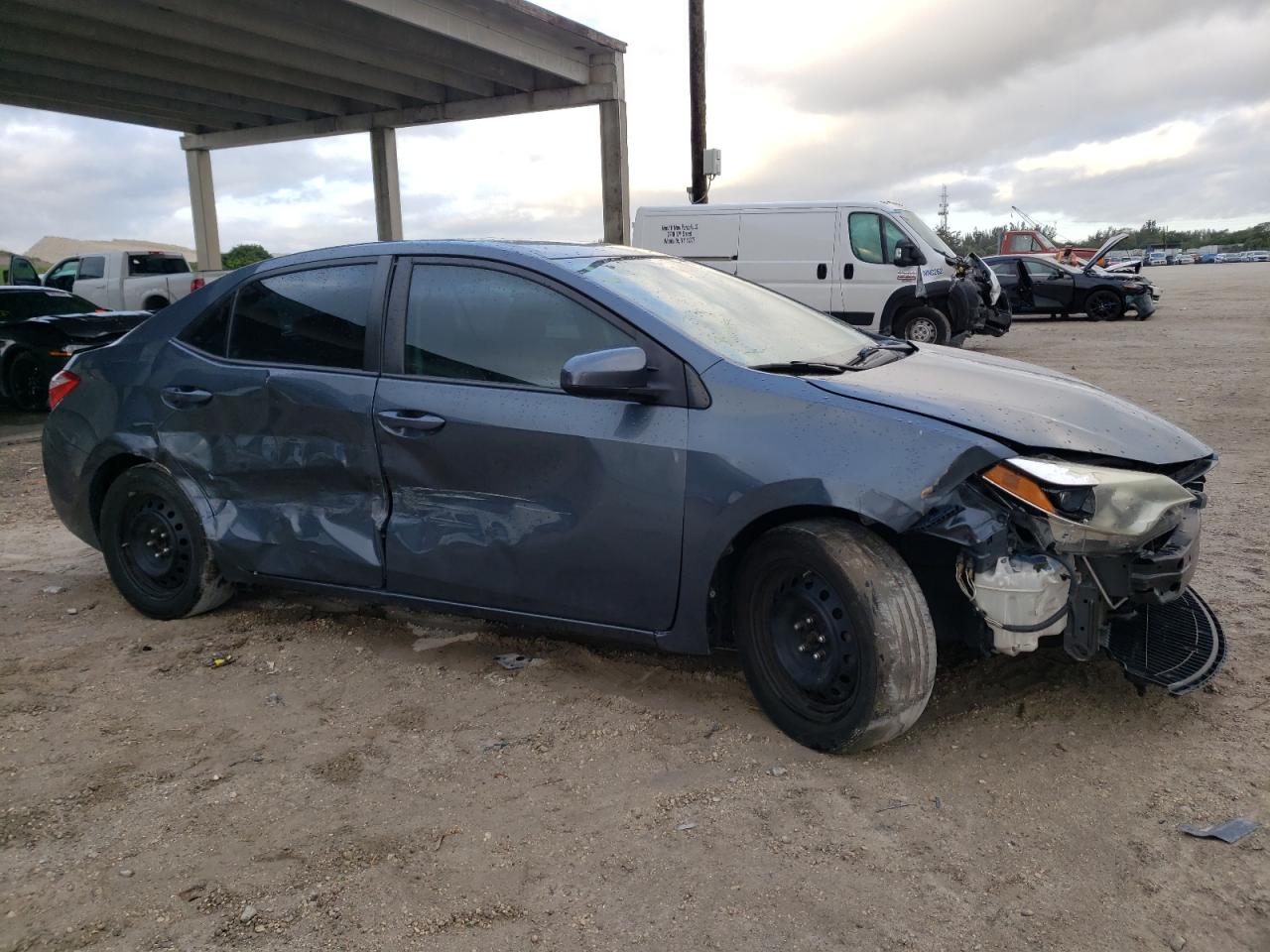 Photo 9 from auction – 2015 TOYOTA COROLLA L with VIN 2T1BURHEXFC253052