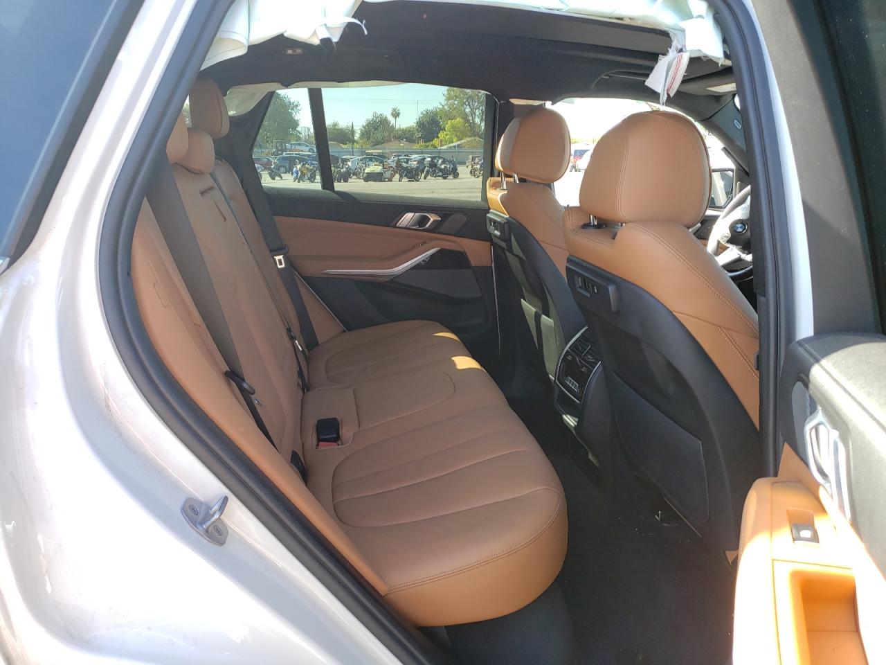 Photo 6 from auction – 2021 BMW X5 SDRIVE with VIN 5UXCR4C04M9E97501