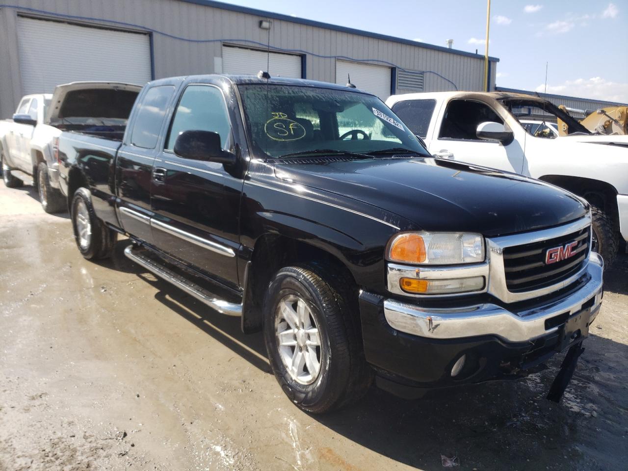 GMC NEW SIERRA 2005 with VIN 2GTEK19B051312454 - Photo from auction