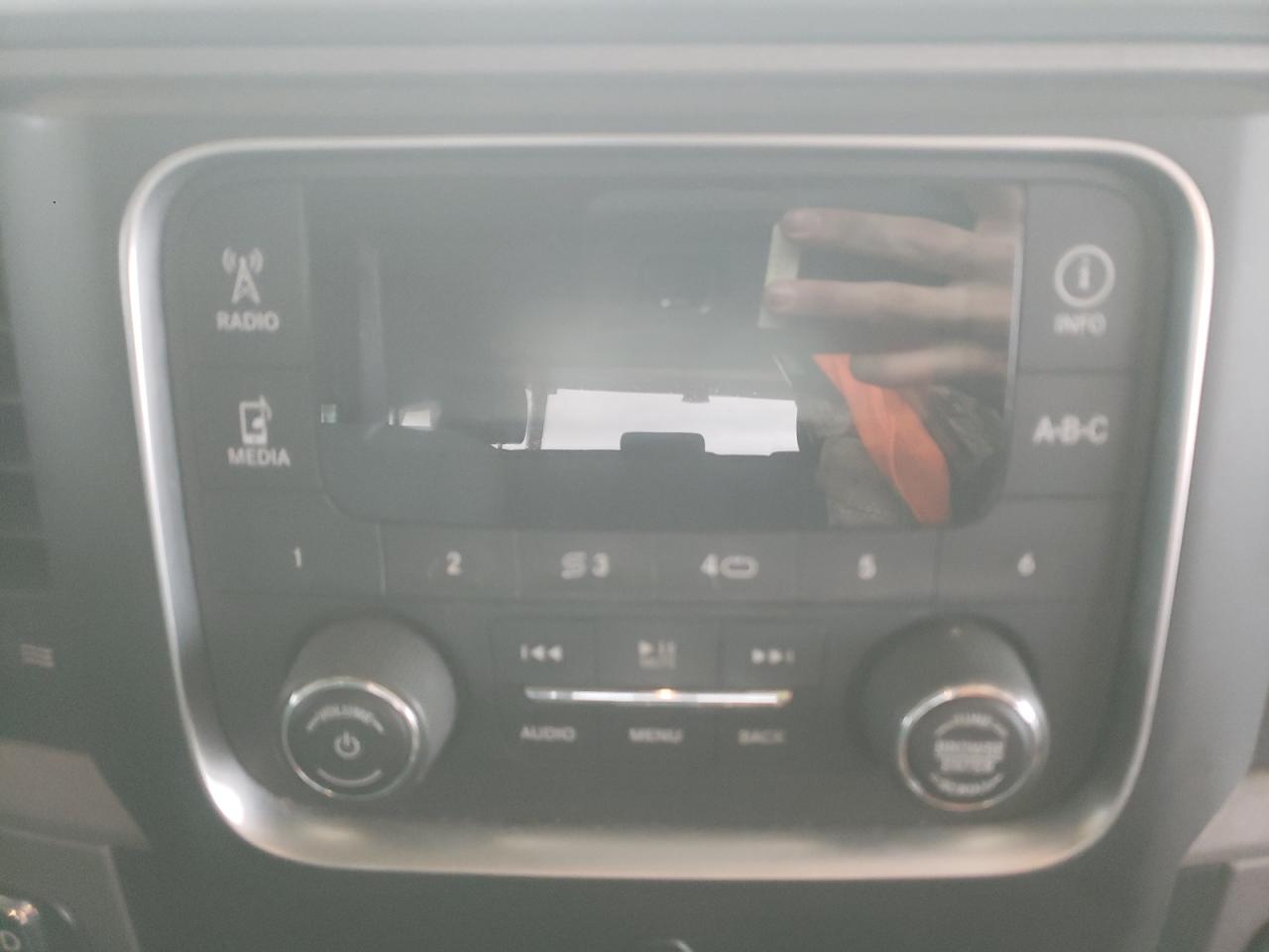 Photo 9 from auction – 2014 RAM 1500 ST with VIN 1C6RR7KT4ES394070