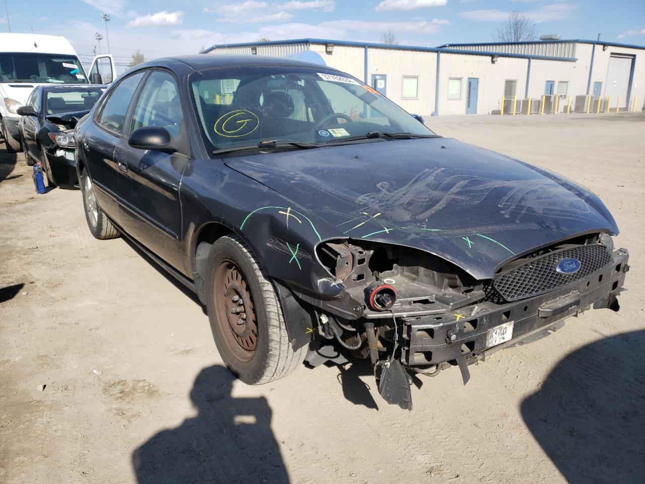 FORD TAURUS SE 2004 with VIN 1FAFP53UX4G157085 - Photo from auction