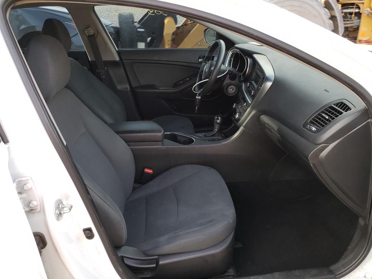 Photo 5 from auction – 2015 KIA OPTIMA LX with VIN 5XXGM4A71FG396498