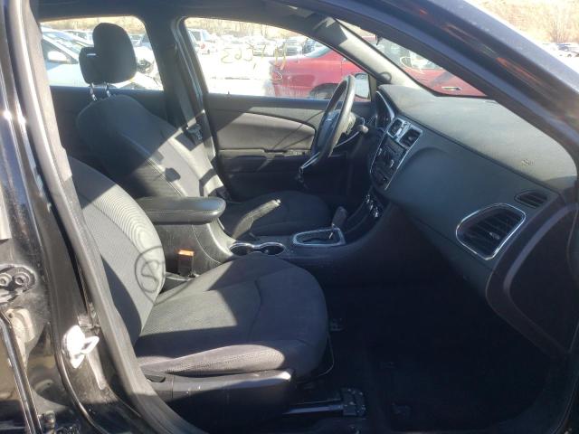 Photo 5 from auction – 2013 CHRYSLER 200 LX with VIN 1C3CCBABXDN704946