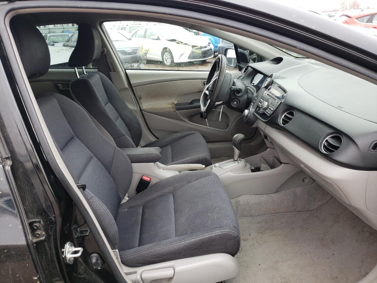 Photo 5 from auction – 2011 HONDA INSIGHT LX with VIN JHMZE2H58BS007501